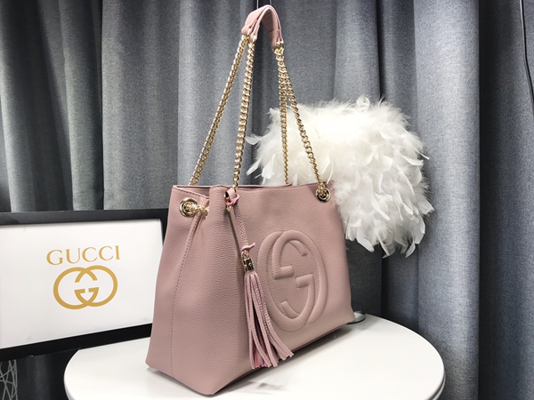 激安グッチバッグコピー背面デザイン